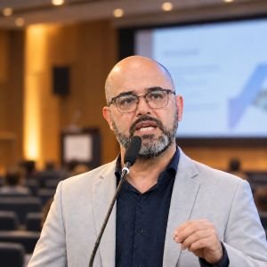 Foto de Dr. Miguel Antonio Higuera Cancino